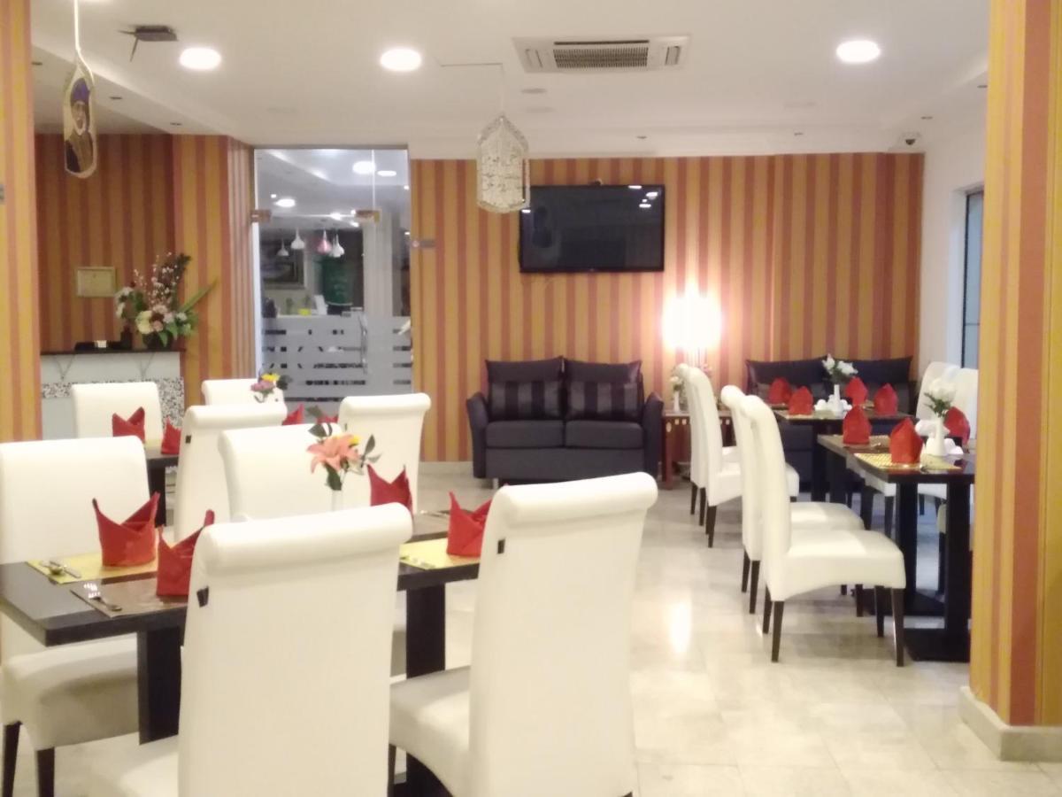 马斯喀特先锋公寓酒店 外观 照片
